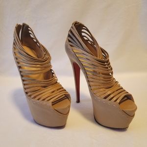 Lou boutin red bottoms